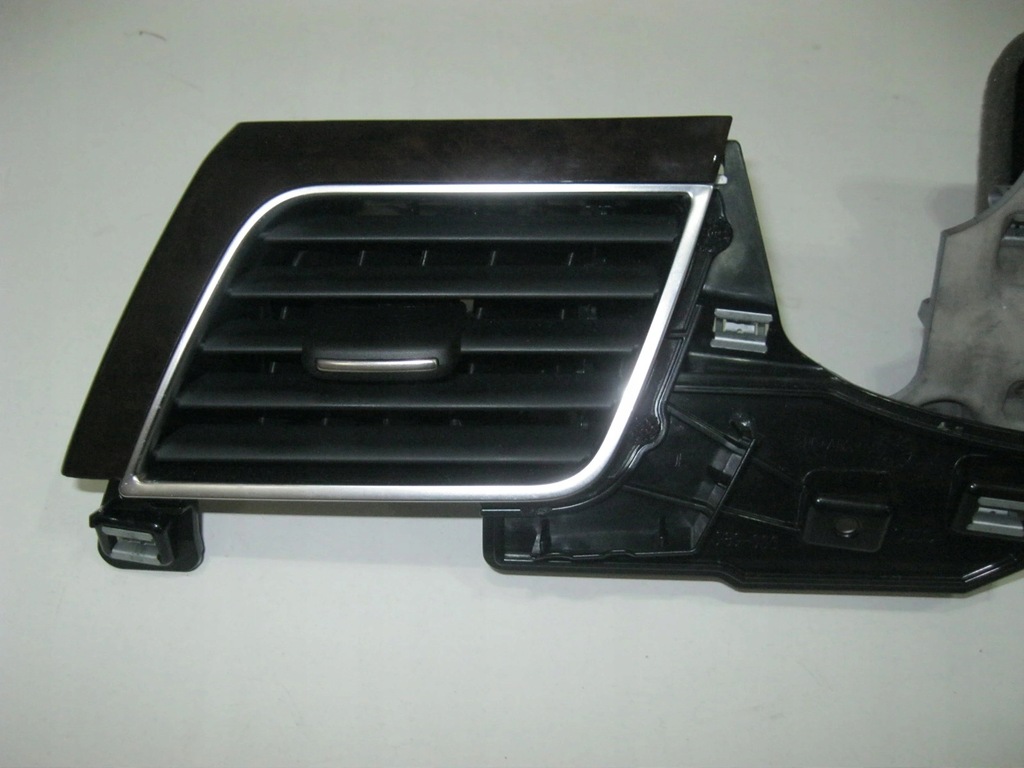 AUDI A8 4H D4 ΣΤΡΙΠ ΔΙΑΚΟΣΜΗΤΙΚΑ ΣΤΡΙΠ Product image