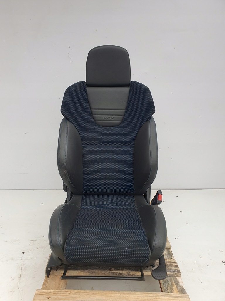 Opel Meriva A OPC ΚΑΘΙΣΜΑΤΑ ΣΕΤ ΚΑΘΙΣΜΑΤΩΝ Recaro Product image