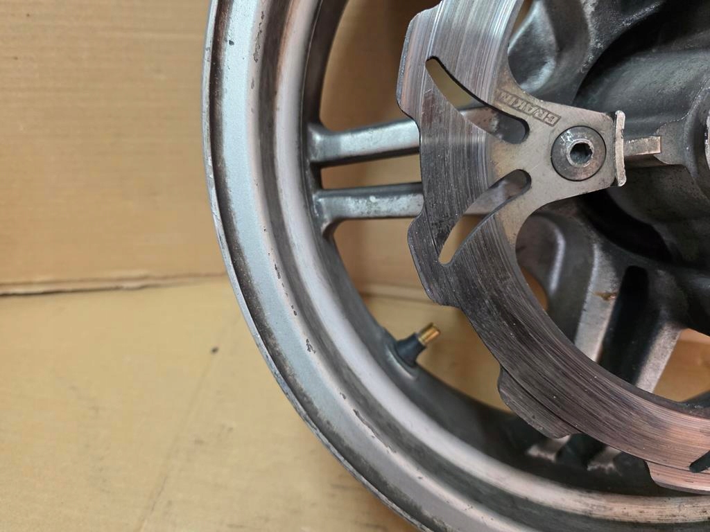 Suzuki Burgman ένα 650 02-12 κοντά στο πίσω χείλος Product image