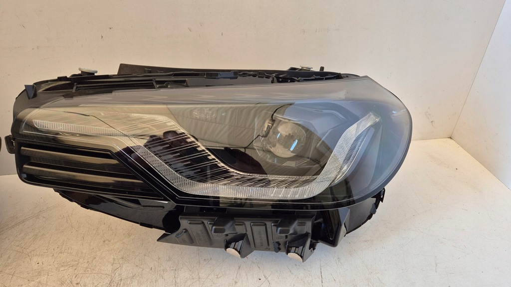 ΜΠΡΟΣ ΦΩΤΙΣΤΙΚΟ ΜΠΡΟΣ ΑΡΙΣΤΕΡΟ ΔΕΞΙ BMW M2 G87 ΜΑΥΡΟ ΟΛΟΚΛΗΡΩΜΕΝΟ 9503470 9503469 Product image