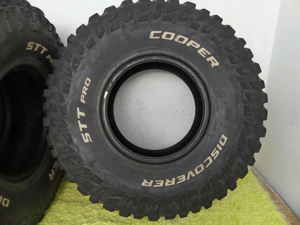 Ελαστικά Discoverer Cooper STT PRO 2x12.25u 2x9.26 17r- 35x12.5x15 Product image