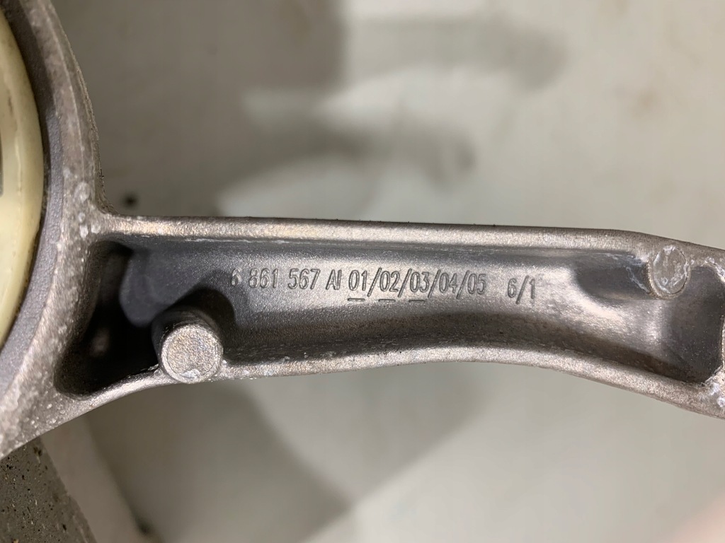 BMW G20 ΣΤΗΡΙΞΗ ΚΙΒΩΤΙΟΥ PAW 9485322 6861567 Product image