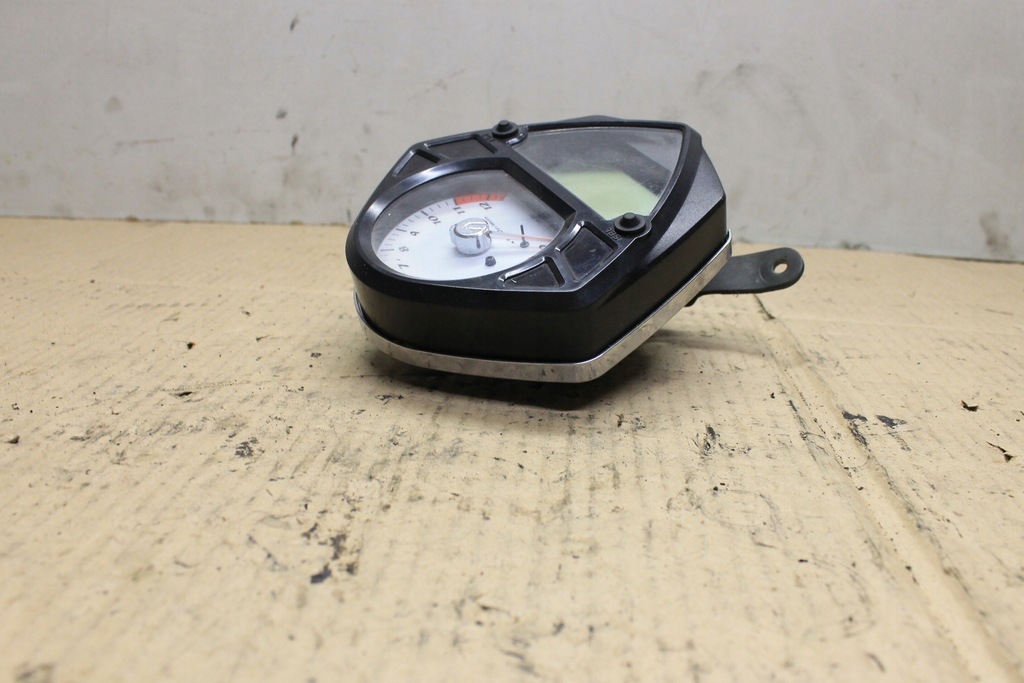 SUZUKI SV 650 03-09 ρολόγια χιλιομετρητή ΓΥΝΗ 73535 χλμ. Product image