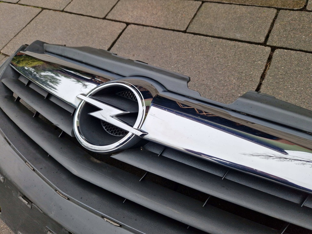 Opel Corsa D Πριν ανυψώσει το μπροστινό προφυλακτήρα Dummy Chrome 13179940 06-2011 Product image