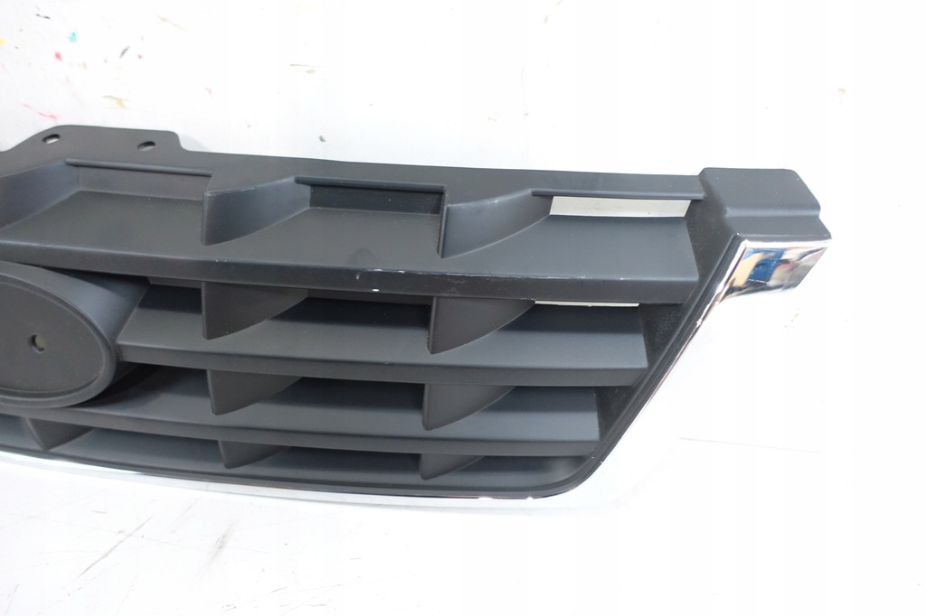 Hyundai Accent II 8636025620 Grill καλοριφέρ Product image