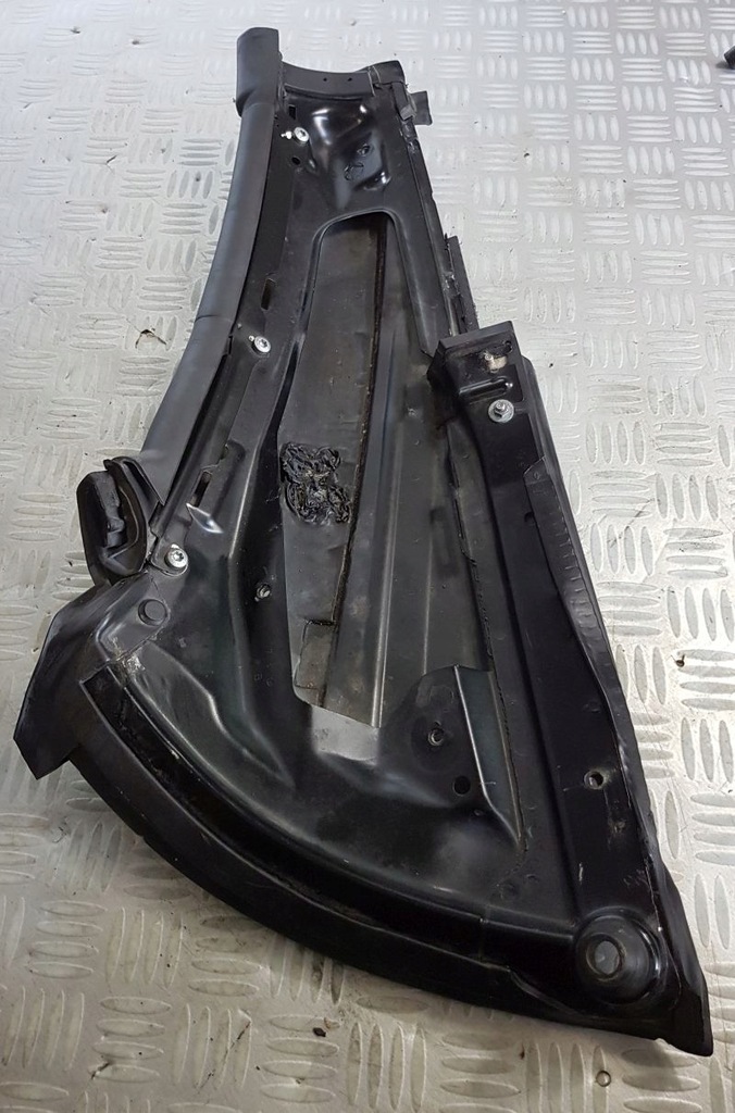 Mercedes SLK W171 PILLAR ΦΛΑΝΤΖΑ ΠΙΣΩ ΔΕΞΙΑ ΟΡΟΦΗΣ Product image