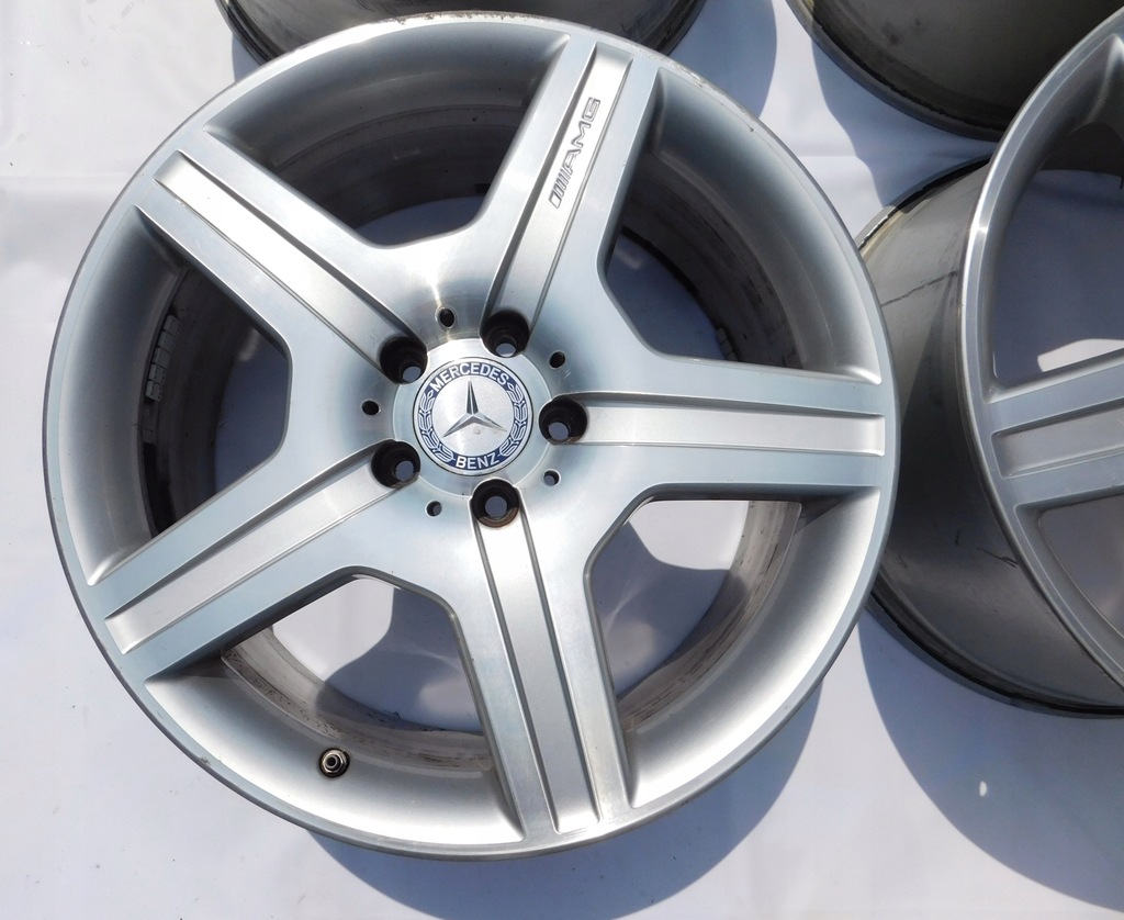 Mercedes W221 AMG ζάντες A2214012602 A2214012702 Product image