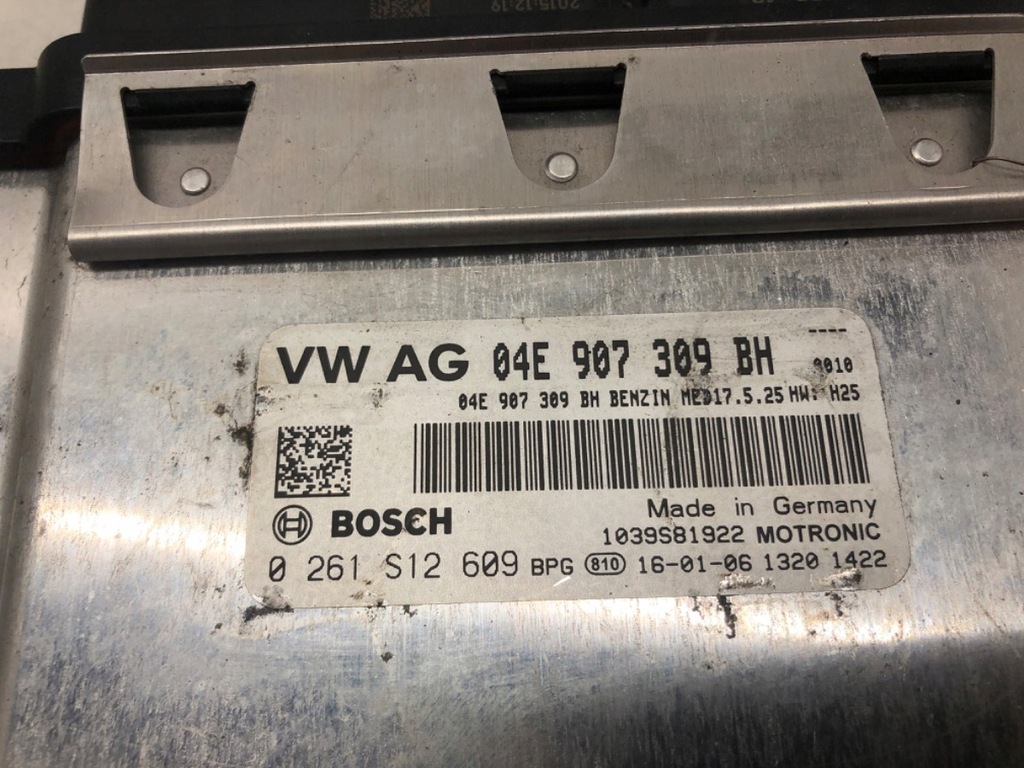 Ο υπολογιστής κινητήρα VW Golf VII 04E907309BH 1.4 150HP Module Controller Product image