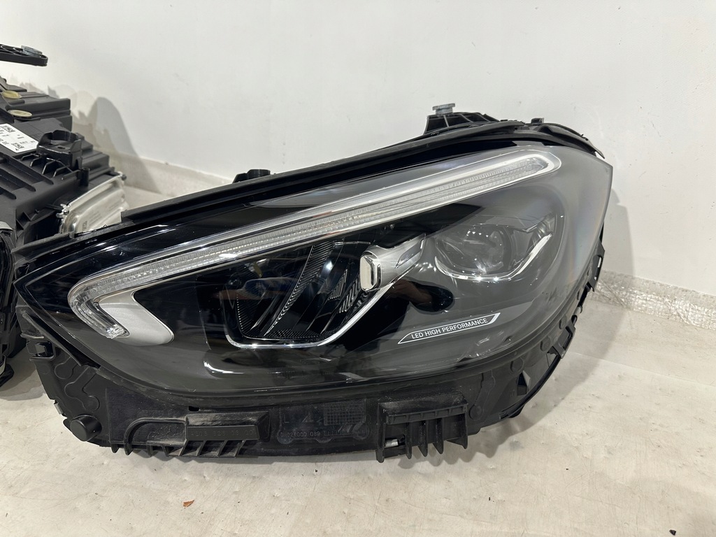 MERCEDES BENZ W206 C CLASS LED ΥΨΗΛΗΣ ΑΠΟΔΟΣΗΣ ΑΡΙΣΤΕΡΟ ΔΕΞΙ ΦΩΤΟ EU KPL Product image