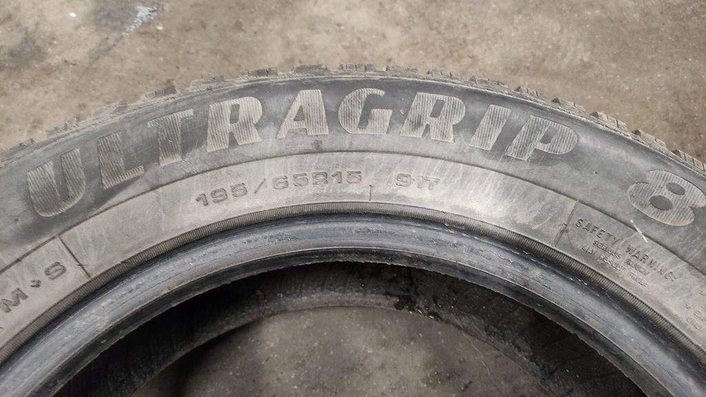 ΧΕΙΜΕΡΙΝΑ ΕΛΑΣΤΙΚΑ 2 ΤΕΜ 195/65R15 GOODYEAR ULTRAGRIP 2011 LOGAN MCV I Product image