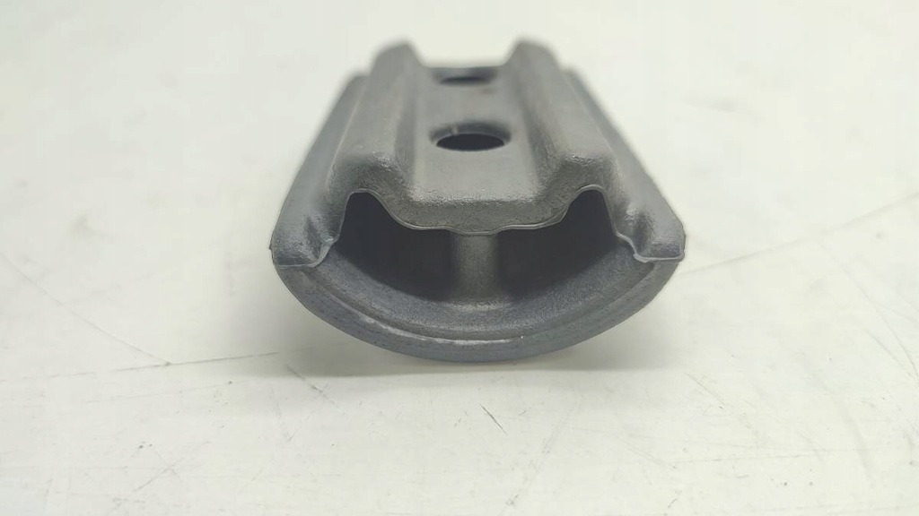 RUBBER FOOTREST TRIUMPH ROCKET III T2082336 Product image