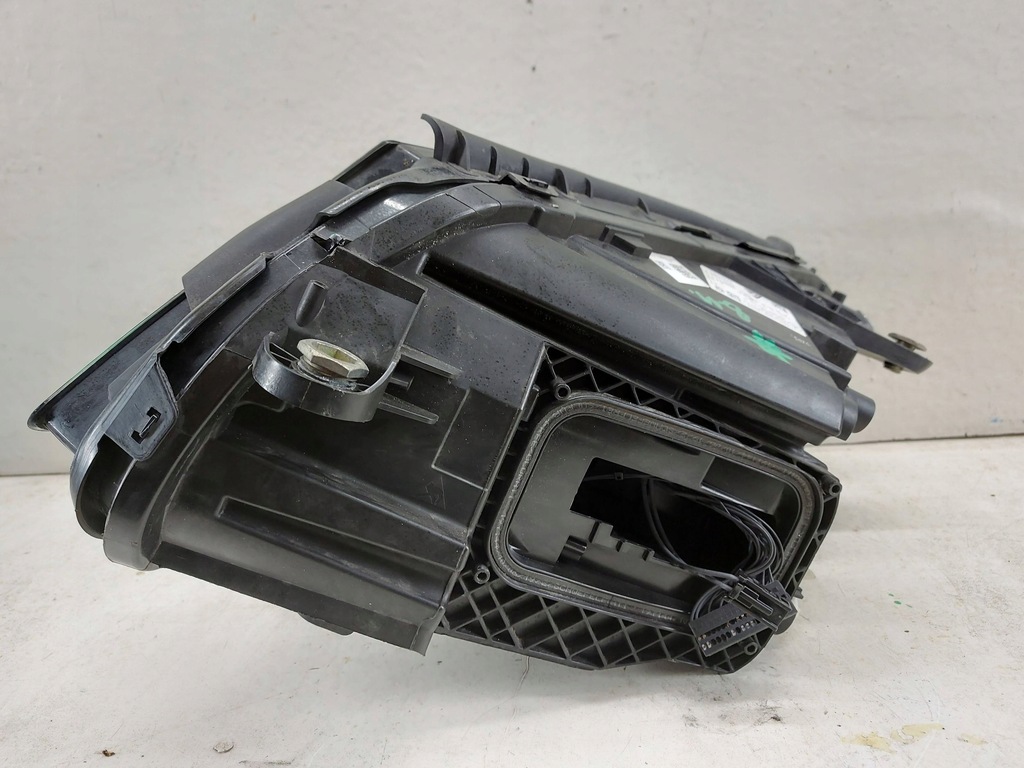 Mercedes-Benz C Class 205 W205 Ανυψώστε το δεξί μπροστινό φανό προβολέα Product image