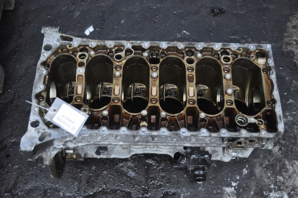 VOLVO S80 V70 XC70 XC90 3.2 B ENGINE BLOCK B6324S Product image