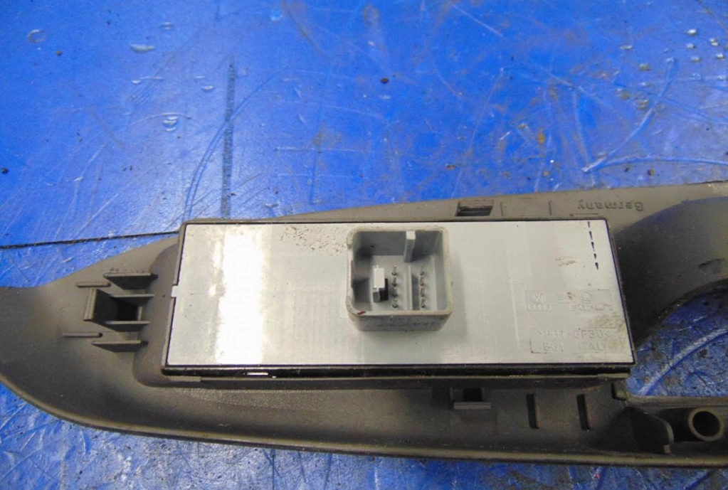 Volkswagen Touran 1.9tdi Glass Switch Product image