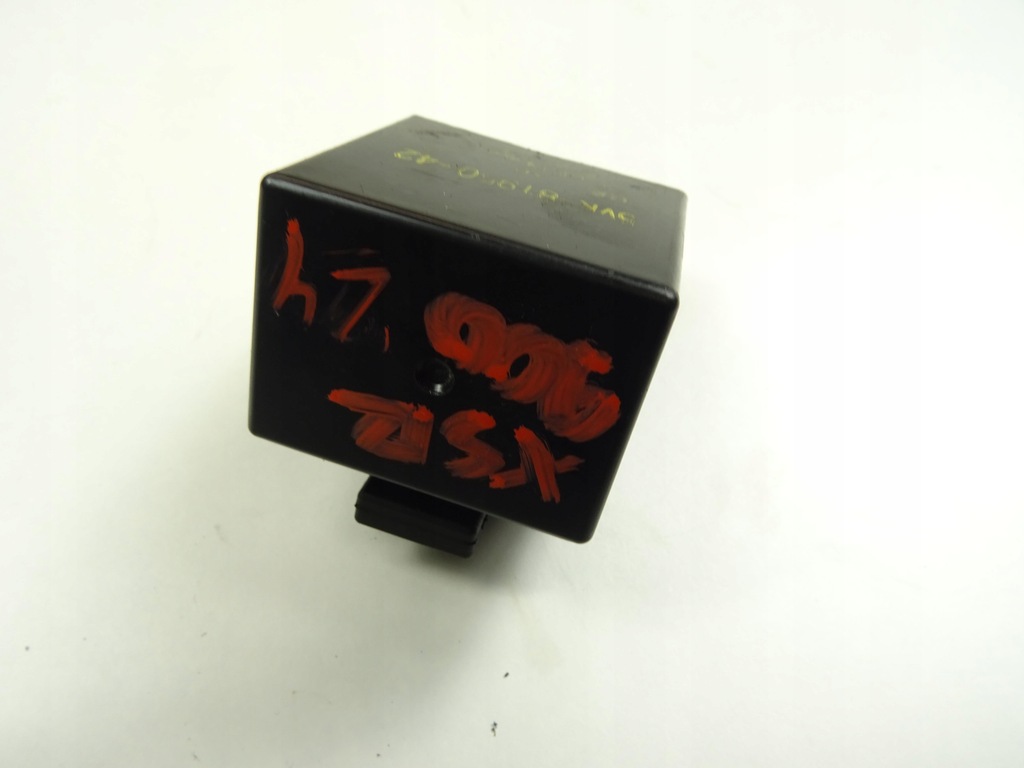 YAMAHA XSR 900 XSR900 MTM890 RELAY 5VK-81950-42 22+ Product image