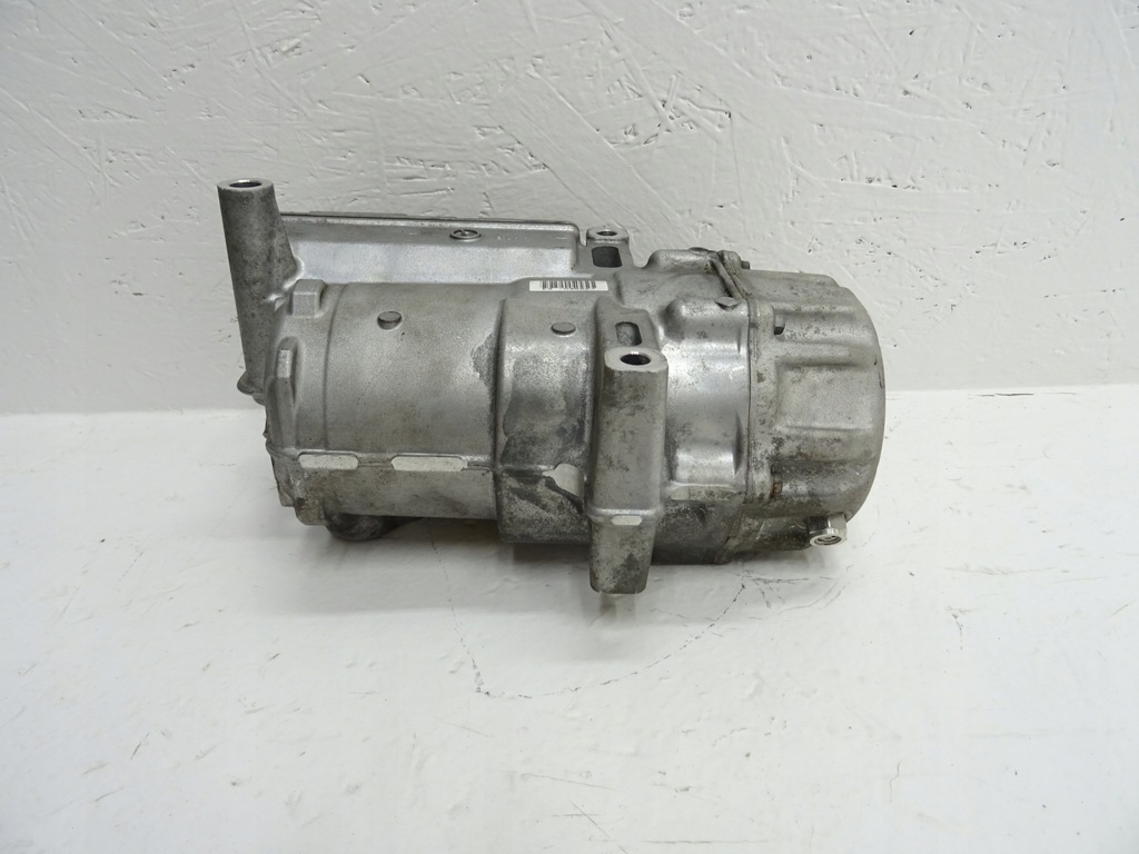 TOUAREG HYBRID AIR CONDITIONING COMPRESSOR 7P0820803B Product image