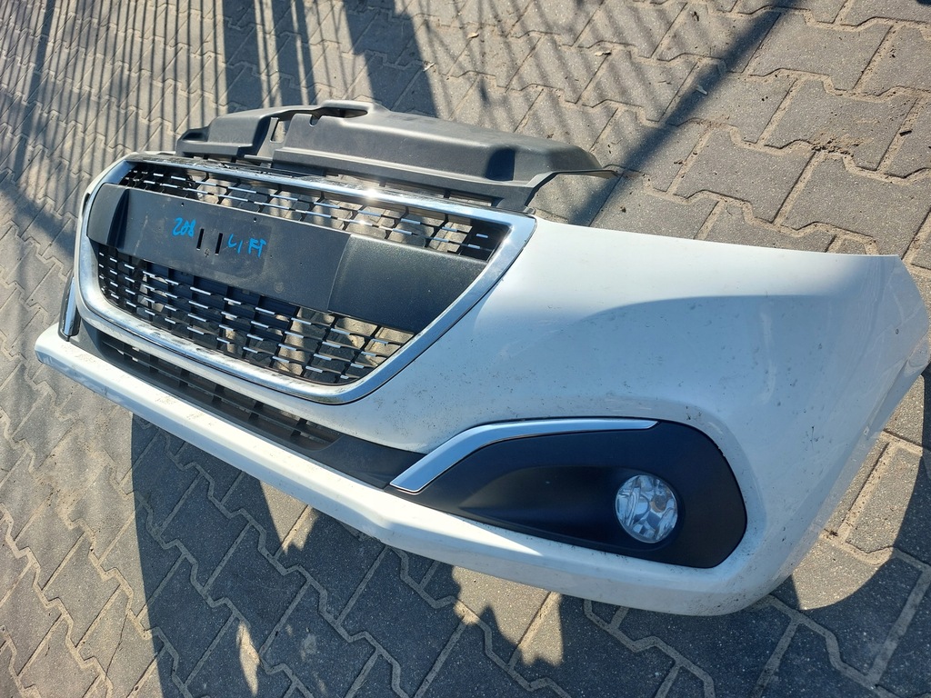 Μπροστινό προφυλακτήρα Peugeot 208 και ανελκυστήρα Product image