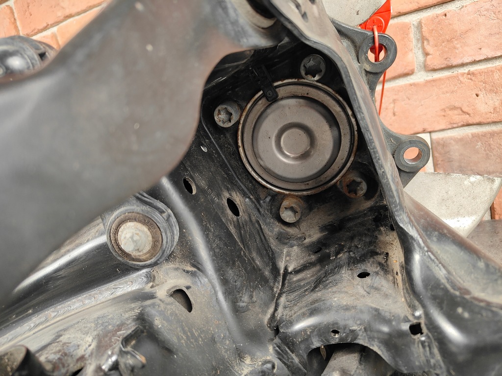 BMW X1 U11 X2 U12 SDRIVE Steple Hyble Δεξιά πίσω τίρες 8855202 Product image