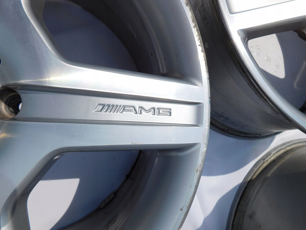 Mercedes W221 AMG ζάντες A2214012602 A2214012702 Product image