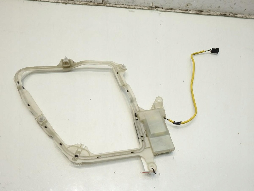 ΠΟΡΤΑ ΚΕΡΑΙΑΣ ΧΩΡΙΣ ΚΛΕΙΔΙ ΜΠΡΟΣ ΔΕΞΙΑ 5 PIN MERCEDES W220 A2208200275 Product image