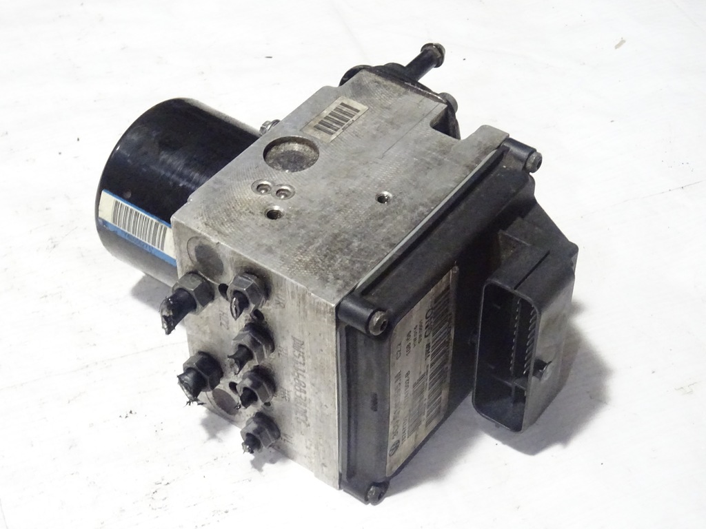 ΕΛΕΓΧΟΣ ΑΝΤΛΙΑ ABS VW PASSAT B6 3C0 3C0614095M Product image