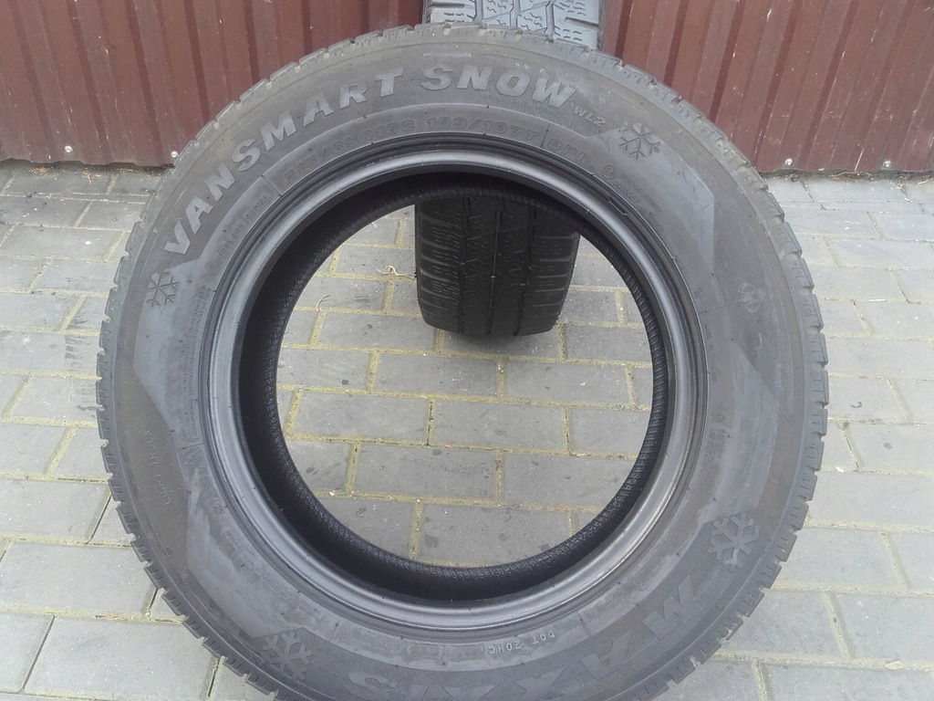 MAXXIS VANSMART SNOW WL2 215/65R16C 109T 576D Product image