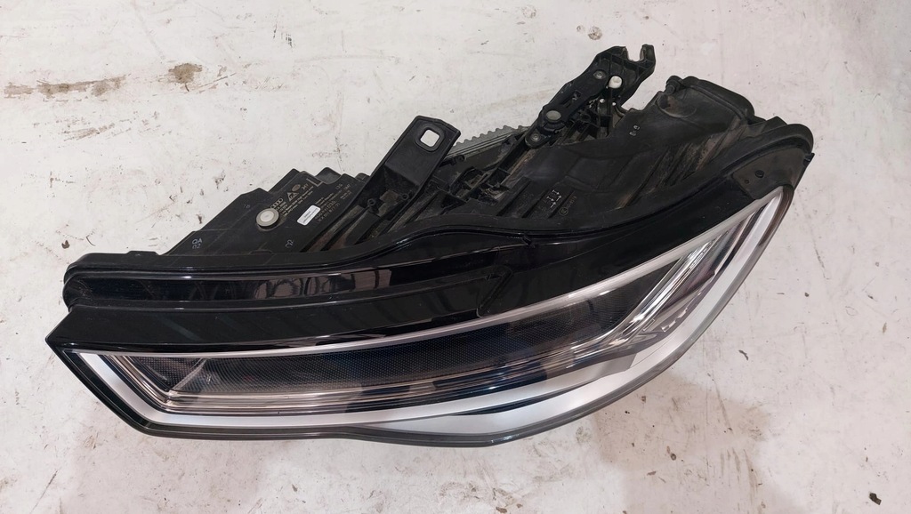 AUDI A6 4G ΜΠΡΟΣΤΙΝΟ ΦΩΤΙΣΤΙΚΟ ΑΡΙΣΤΕΡΟ LED MATRIX 4G0941035 Product image