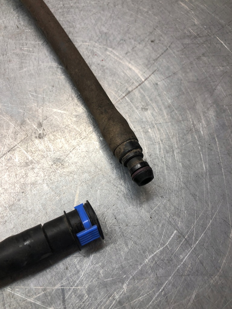 A6 C7 COMBI WASHER HOSE 4G0955667 Product image