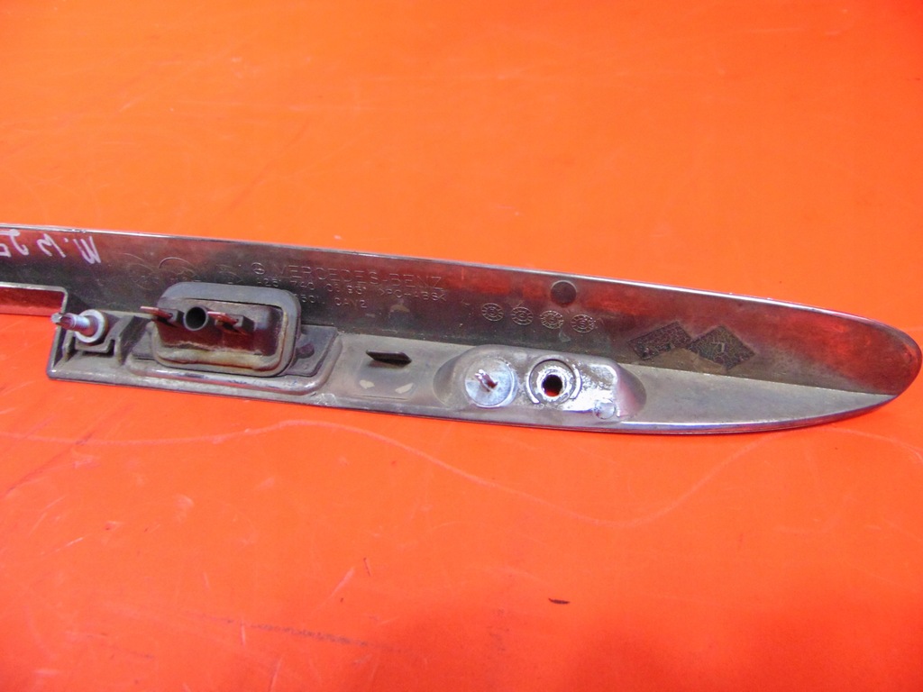 MERCEDES R-KLASA 251 W251 BLENDA ΚΑΠΑΚΙ ΚΑΛΥΜΜΑΤΟΣ Α2517400693 Product image