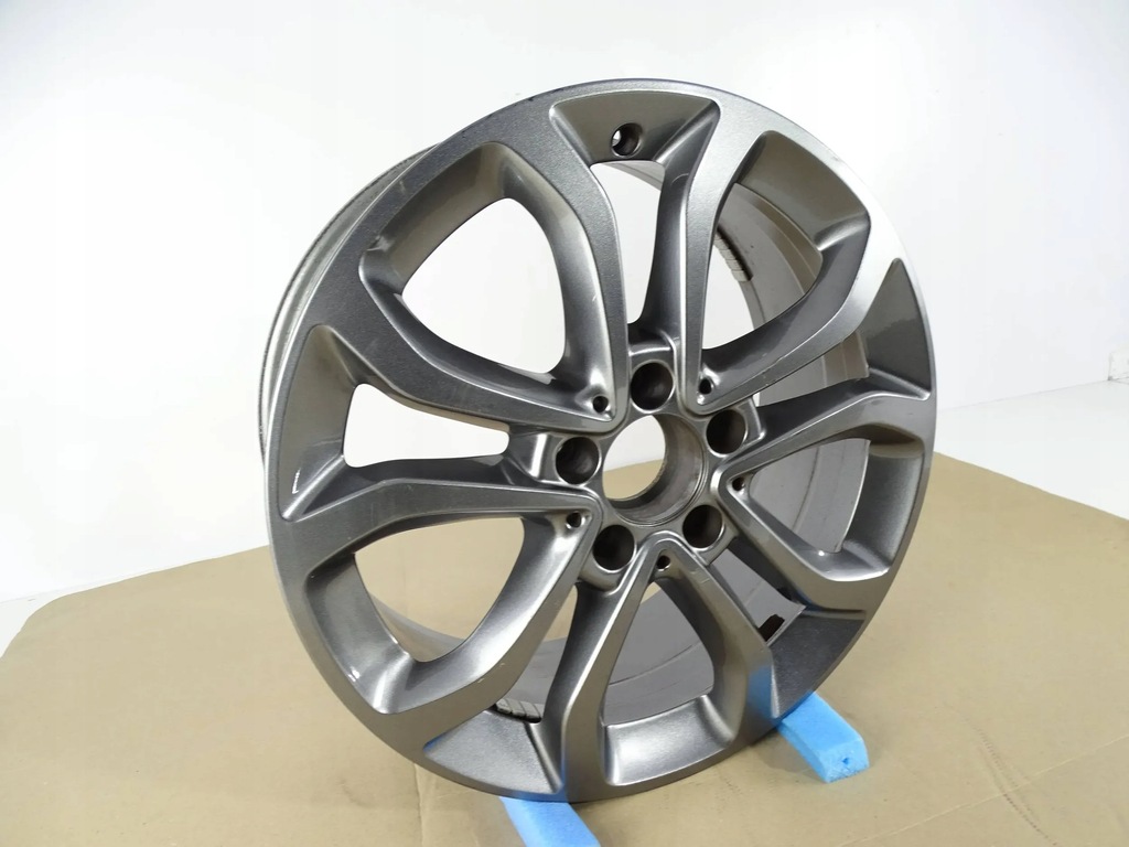 RIM Mercedes A205 W205 7J x 17 H2 ET48.5 A2054010200 Product image