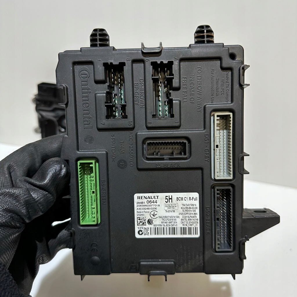 RENAULT SCENIC IV 1.7 DCI COMPUTER BCM 237104330S 284B10644R 487006831R Product image