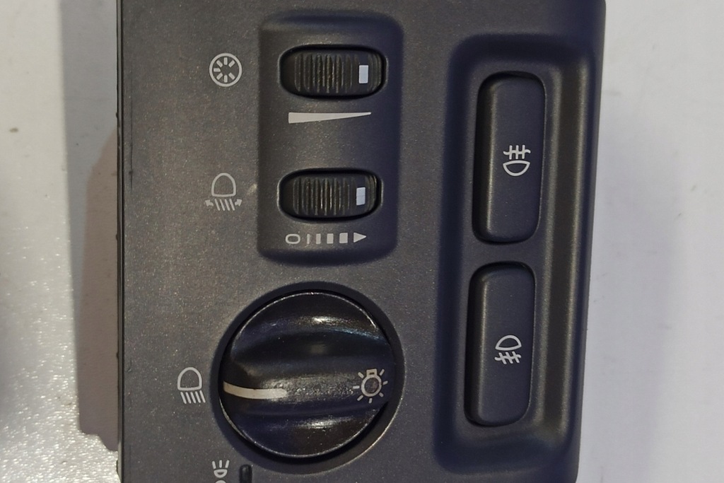 Διακόπτης φωτός Volvo S40 I (VS) 30613945 1.6L βενζίνη 80kW 2002 Product image