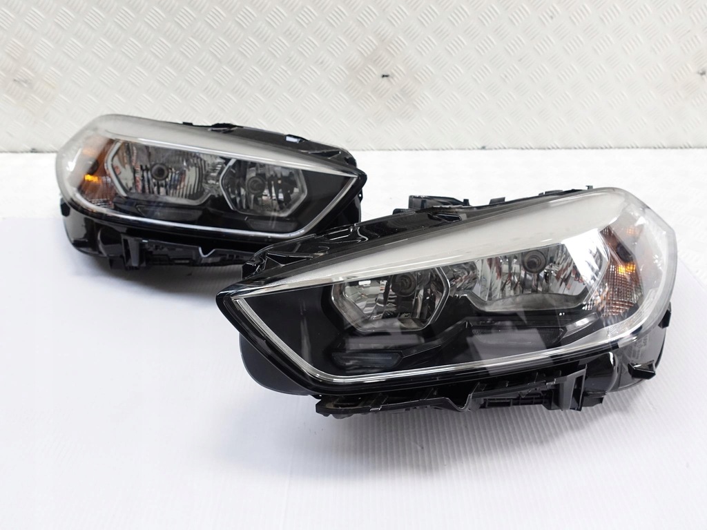 BMW 1 F40 ΚΑΝΟΝΙΚΗ ΛΑΜΠΑ LED H7 L Ή R EUROPE Product image