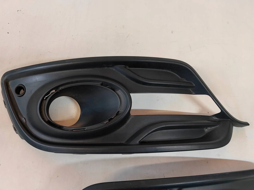 RENAULT MEGANE III LIFT - ΣΕΤ ΠΡΟΦΥΛΑΚΤΗΡΙΑ ΑΡΙΣΤΕΡΑ ΚΑΙ ΔΕΞΙΑ Product image