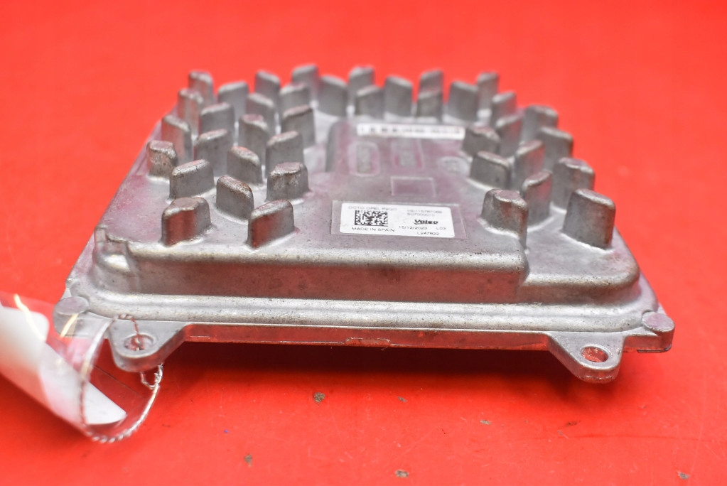 CONVERTER FULL LED MODULE ΔΕΞΙΑ L90094996 OPEL MOKKA B 20- Product image