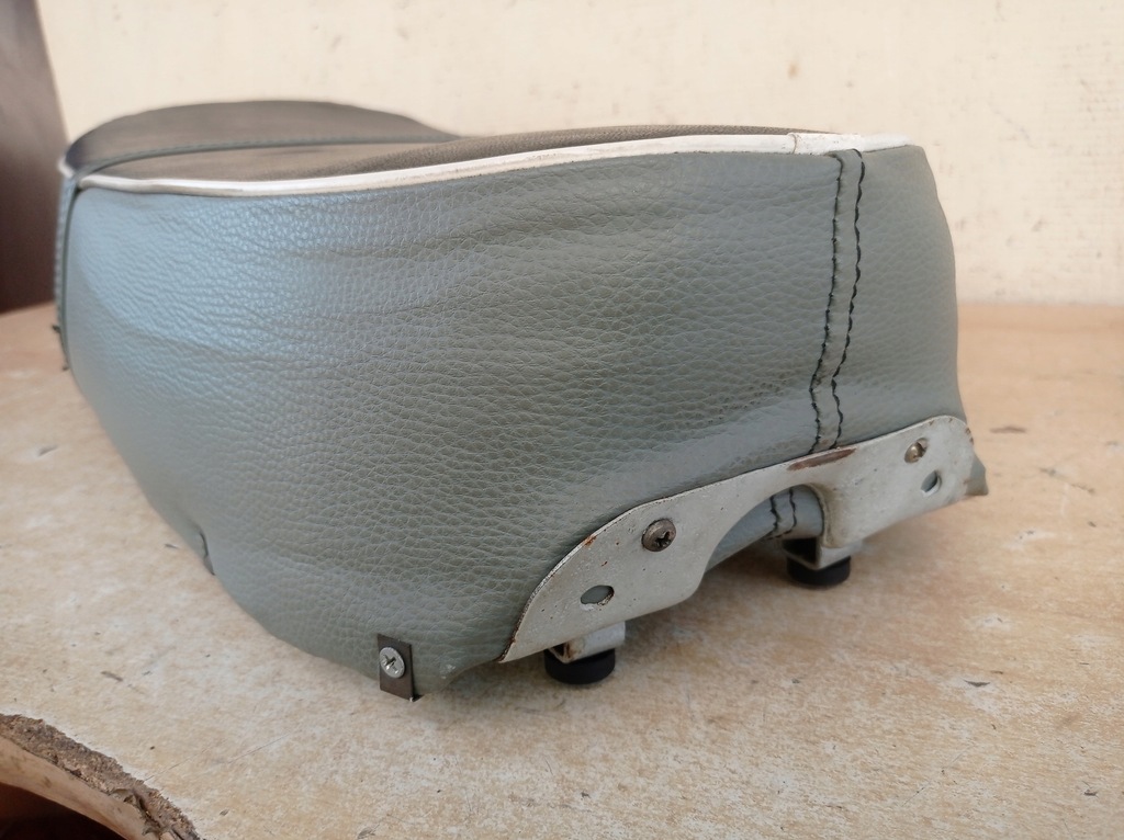 SHL M17 Gazelle - Μέρη - Seat + Trunk + .. Product image