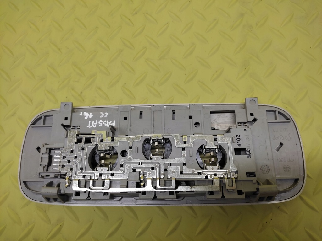 ΦΩΤΙΣΤΙΚΟ ΚΑΜΠΙΝΑΣ VW PASSAT CC 3C0947291E Product image