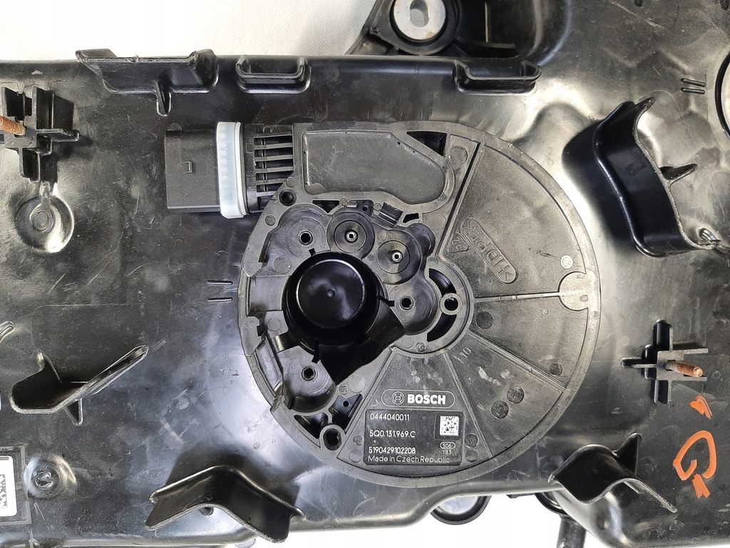 VW Transporter T6 AdBlue Tank Pump 7E0131877G 5Q0131969C Product image