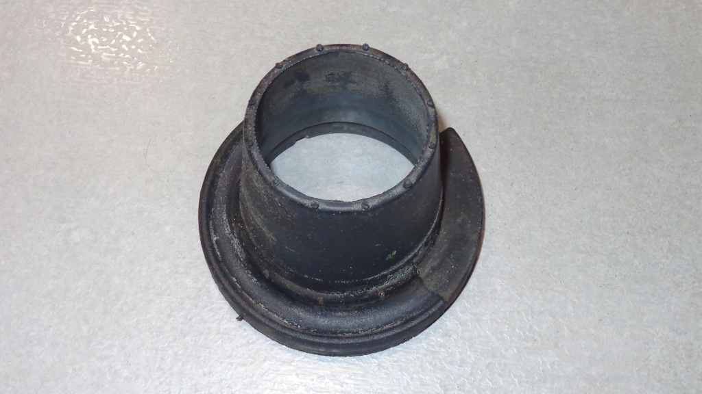 Πίσω κάλυμμα αμορτισέρ A6 S6 RS6 C5 8E0512149H Product image