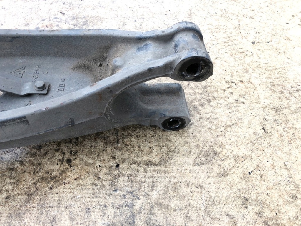 PAW BRIDGE FRAME SUPPORT 1899950 DAF XF FT 460 Product image