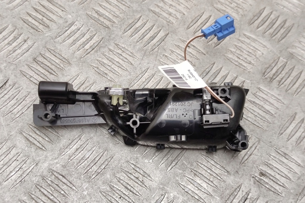 Πίσω αριστερή εσωτερική λαβή Mercedes-Benz GLE (W166) A1667600561 2.1L Product image