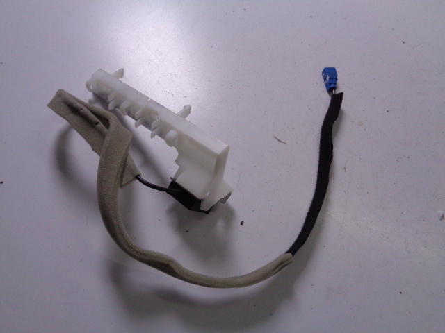 GPS ANTENNA DACIA SANDERO II 2020- Product image