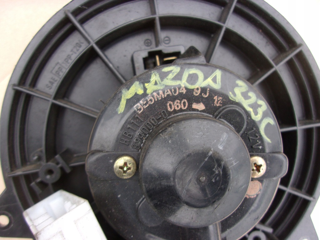 MAZDA 323 C BLOWER MOTOR Product image