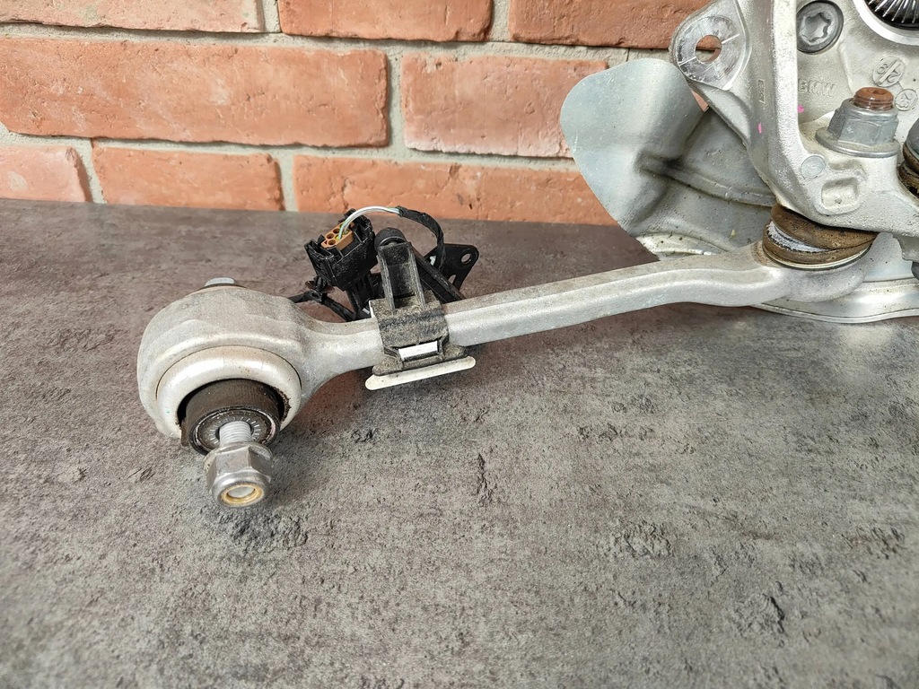 BMW G01 X3 G02 X4 Αριστερά πλήμνη Product image