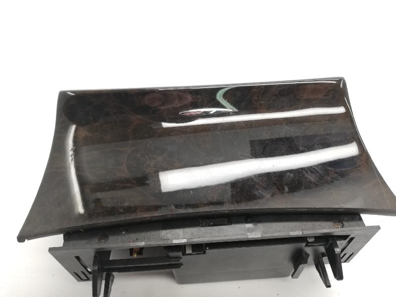 Mercedes-Benz E T-T-Model (S211) A2118100430 Ashtray 2.2L Diesel 2008 Product image