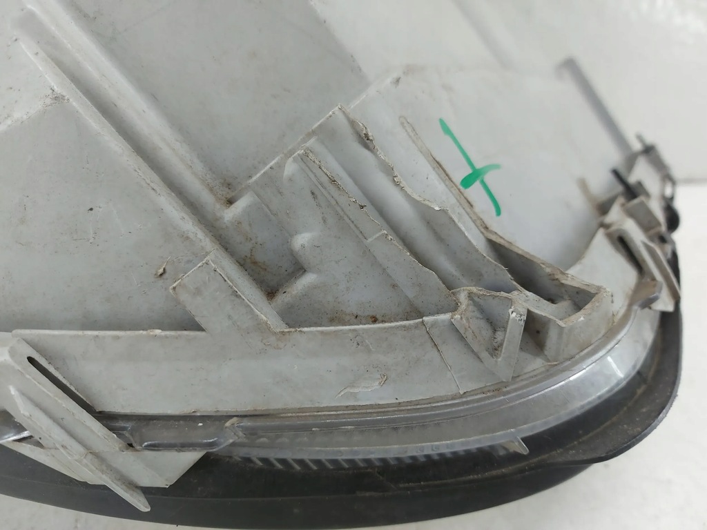 Mercedes-Benz C class 203 W203 αριστερό εμπρός φωτιστικό εμπρός ανακλαστήρας Product image