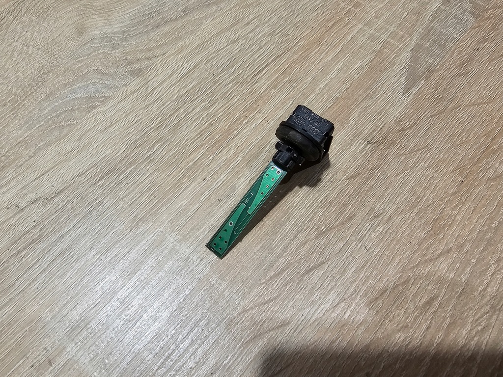 AUDI VW SEAT SKODA ΕΣΩΤΕΡΙΚΟ ΑΙΣΘΗΤΗΡΑΣ ΘΕΡΜΟΚΡΑΣΙΑΣ ΑΕΡΑ 4B0820539 Product image