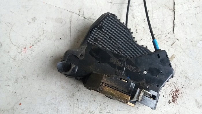 TOYOTA AVENSIS II T25 ΚΛΕΙΔΑΡΙΑ ΠΟΡΤΑΣ ΜΠΡΟΣ ΔΕΞΙΑ 2ΠΙΝ Product image