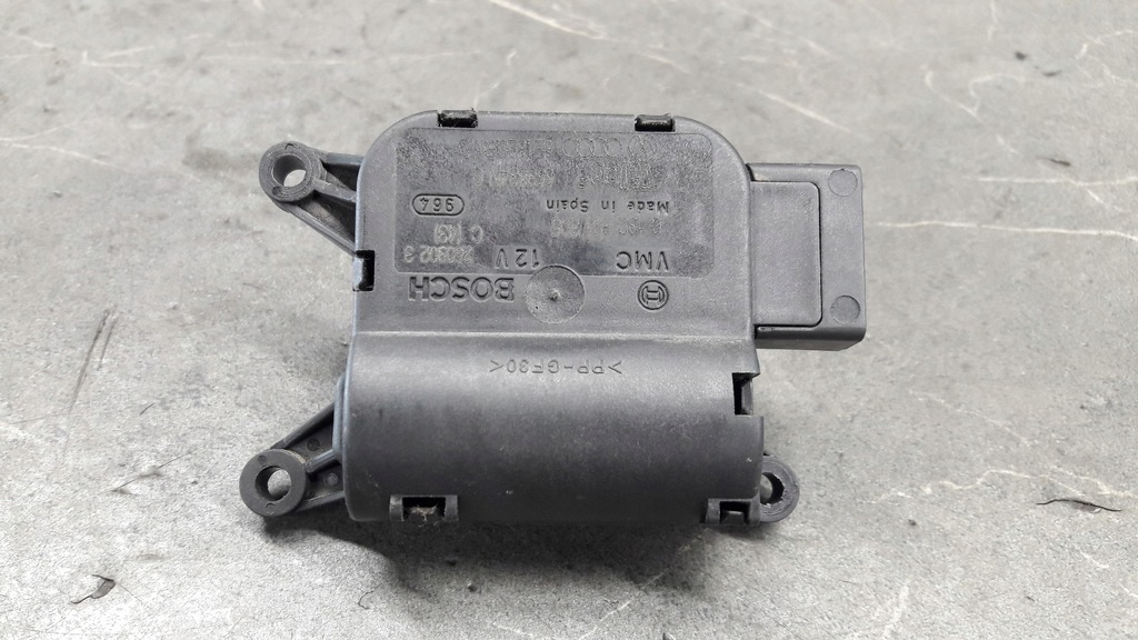 0132801305 Audi A4 B6 Μηχανή θερμαντήρα αέρα Product image
