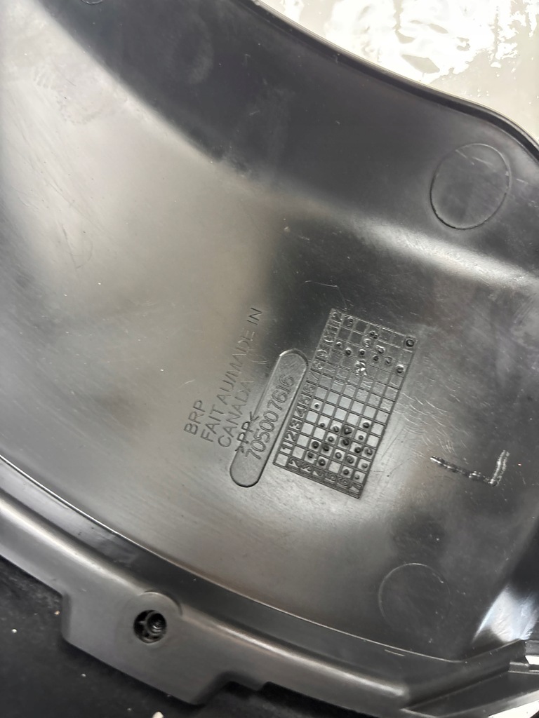 Front Fender αριστερό-am Spyder F3 S 2015- Product image